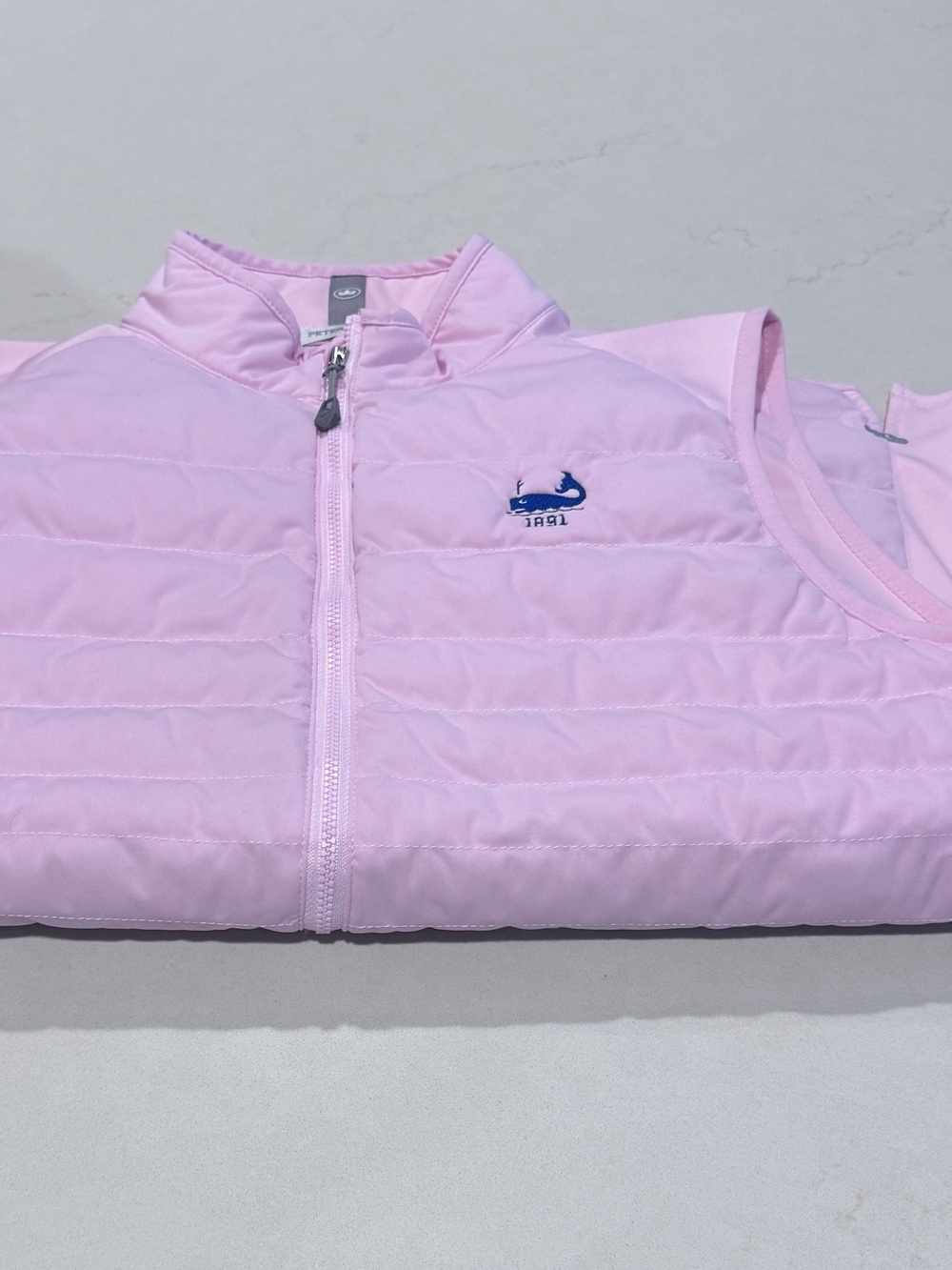 Peter Millar golf Fuse Elite Pink ladies quilted vest w/ Maidstone CC Logo large